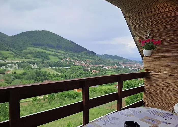 Casa de Férias Natural House Visoko