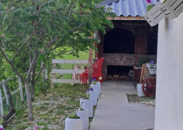 Casa de Férias Natural House Visoko